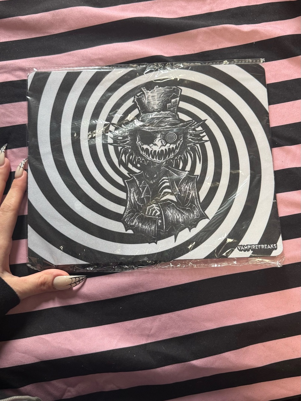 Black & White Spiral Mouse Pad